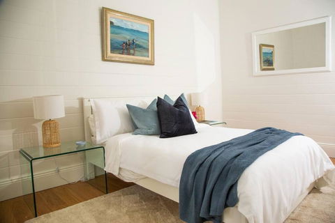 Balmain Sandstone Cottage - Darwin Holiday 1
