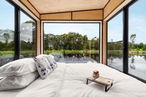 Banksia -designer Tiny Home W Stunning Dam Views - Darwin Holiday 3