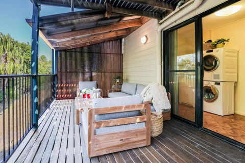 Banksia House - On Main Beach, Agnes Water - Darwin Holiday 4
