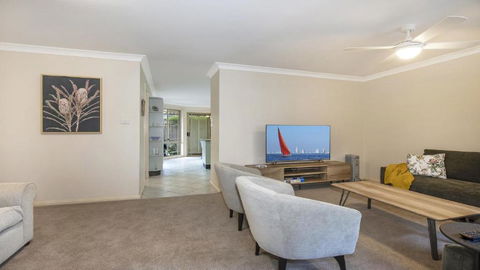 Banksia Villa Umina Beach - Darwin Holiday 0