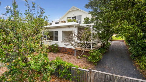 Banyalla - Stunning Coastal Beach House - Darwin Holiday 0