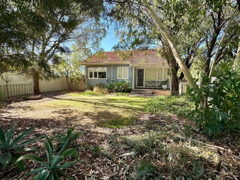 Barefoot Beach Cottage - Darwin Holiday 0