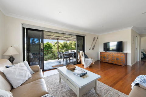 Barefoot Beach House Narrawallee - Darwin Holiday 3