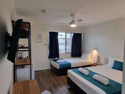 Bargara Beach Hotel - Darwin Holiday 2