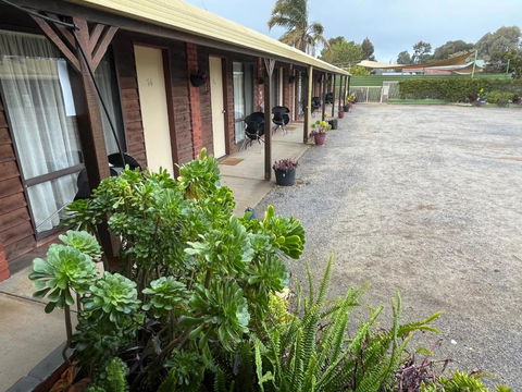 Barham Riverland Motel - Darwin Holiday 2