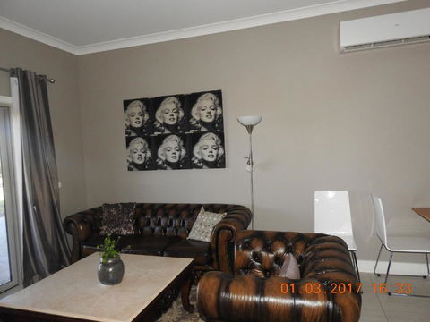 Barklysuites Apartments - Darwin Holiday 4