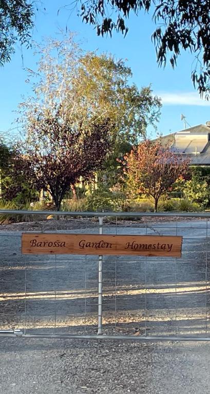Barossa Garden Homestay - Darwin Holiday 1