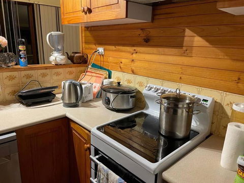 Batemans Bay Town Centre Townhouse - Darwin Holiday 4