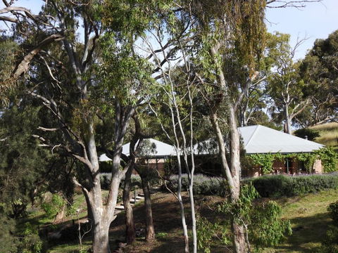 Battunga Cottages - Darwin Holiday 1