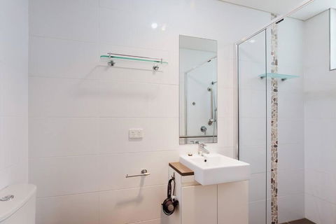 Bay Central Apartments - Darwin Holiday 4