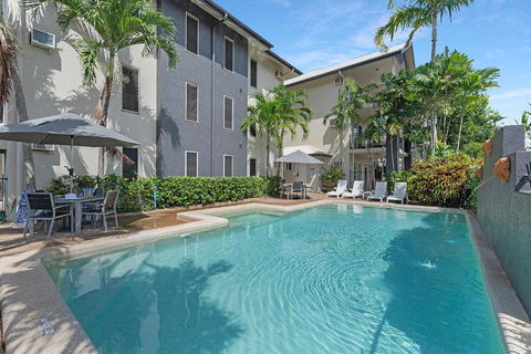Bay Village Tropical Retreat & Apartments - Darwin Holiday 0