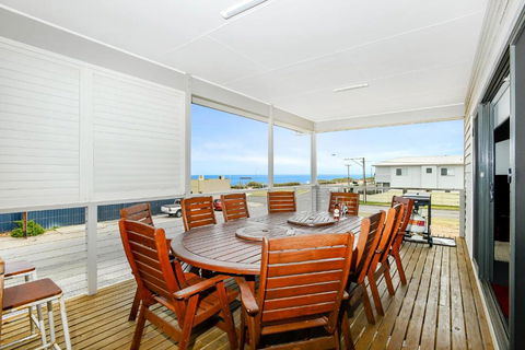 Bayside - Aldinga Beach - C21 SouthCoast Holidays - Darwin Holiday 0