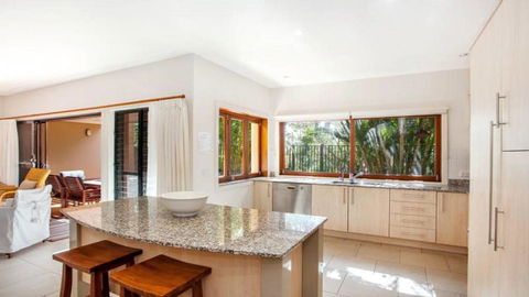 Bayvilla 3 @ Belongil Beach - Darwin Holiday 3