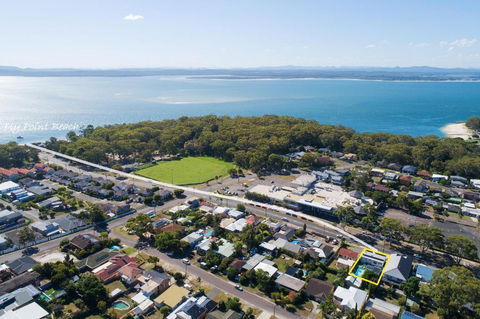 Beach & Bay Holiday Rental - Nelson Bay - Darwin Holiday 3