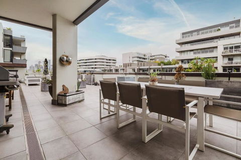 Bay Street Terrace - Spacious Indoor-Outdoor Design - Darwin Holiday 0
