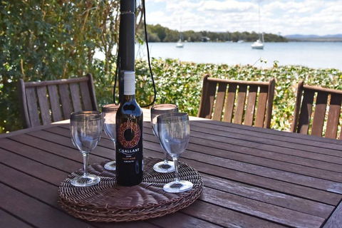 Baywatch Waterfront Lake Retreat With Private Jetty At Silverwater Lake Macqaurie - Darwin Holiday 4