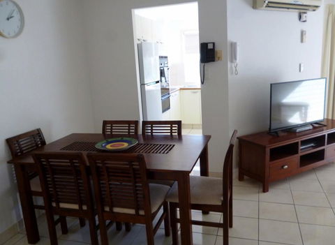 Le Lavandou Holiday Apartments - Darwin Holiday 4