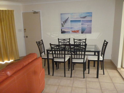 Le Lavandou Holiday Apartments - Darwin Holiday 5