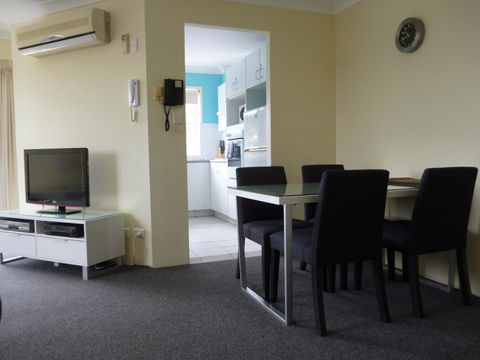 Le Lavandou Holiday Apartments - Darwin Holiday 33