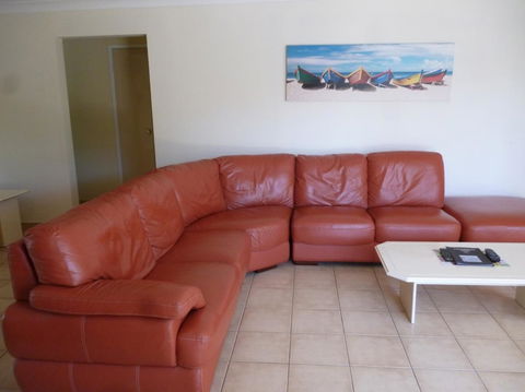 Le Lavandou Holiday Apartments - Darwin Holiday 30
