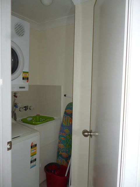 Le Lavandou Holiday Apartments - Darwin Holiday 23