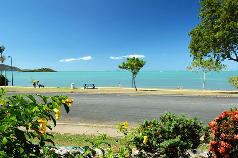 Whitsunday Waterfront Apartments - Darwin Holiday 15