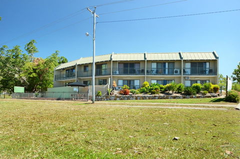 Whitsunday Waterfront Apartments - Darwin Holiday 10