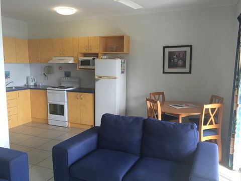 Whitsunday Waterfront Apartments - Darwin Holiday 20