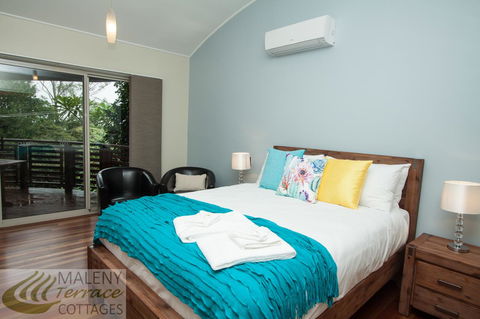 Maleny Terrace Cottages - Darwin Holiday 24