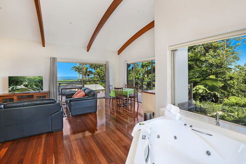Maleny Terrace Cottages - Darwin Holiday 10
