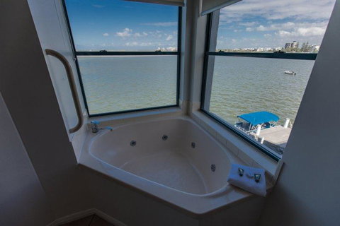 La Promenade - Darwin Holiday 4