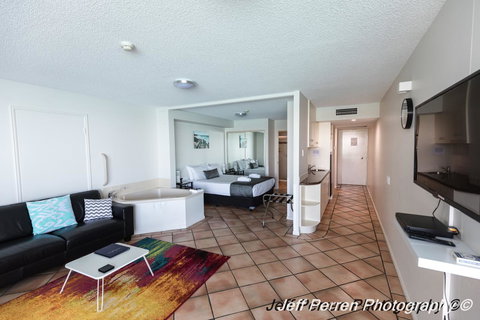 La Promenade - Darwin Holiday 28