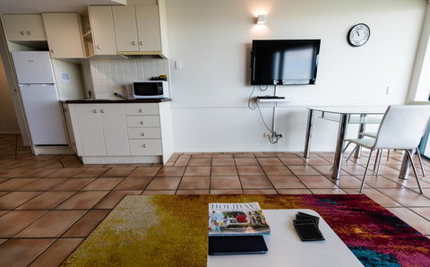 La Promenade - Darwin Holiday 9