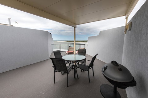 La Promenade - Darwin Holiday 20