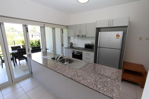 Beachside Apartment 5 - Darwin Holiday 12