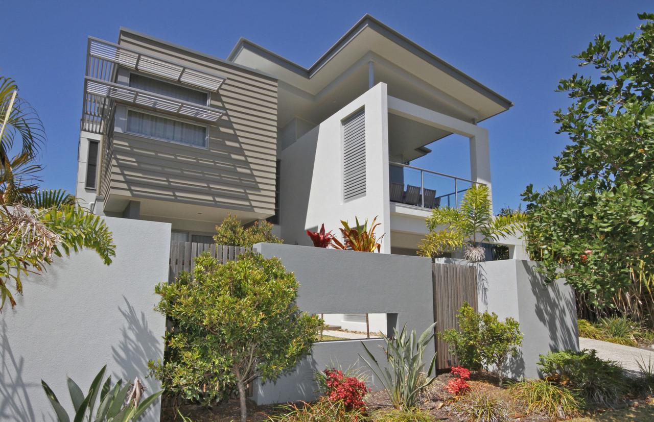 Mount Coolum QLD Darwin Holiday