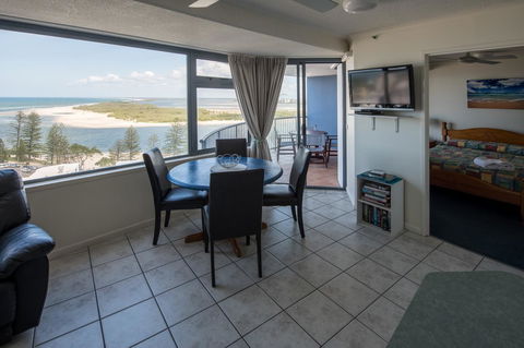 Centrepoint Apartments Caloundra - Darwin Holiday 31