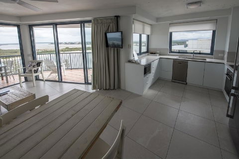Centrepoint Apartments Caloundra - Darwin Holiday 20