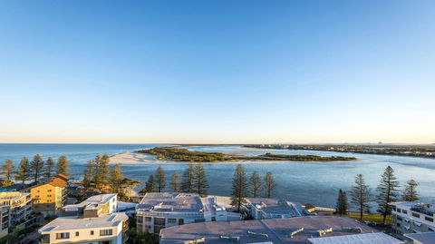 Centrepoint Apartments Caloundra - Darwin Holiday 6
