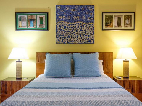 Five Bimba (Tractor House) - Darwin Holiday 5