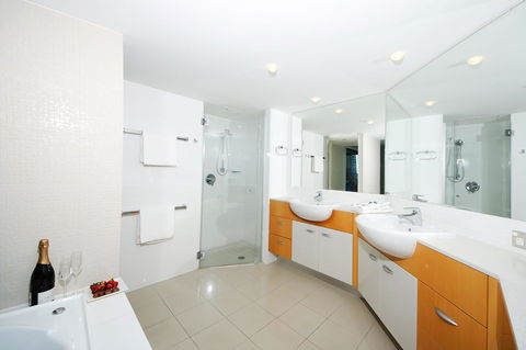 Trilogy Surfers Paradise - Darwin Holiday 21