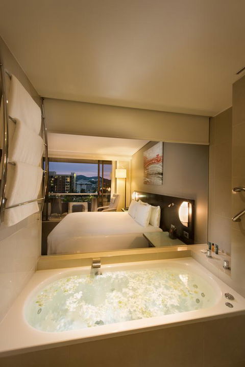Hilton Cairns - Darwin Holiday 22