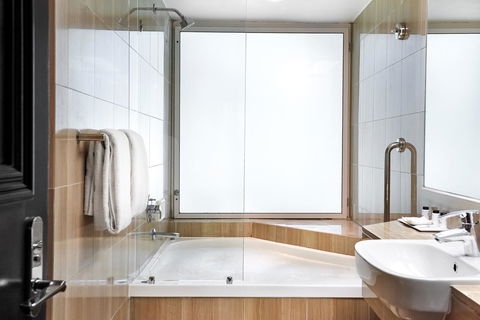 Sheraton Grand Mirage Resort Gold Coast - Darwin Holiday 5