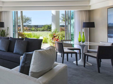 Sheraton Grand Mirage Resort Gold Coast - Darwin Holiday 1