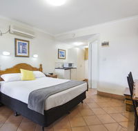 Glenmore Tavern - Darwin Holiday