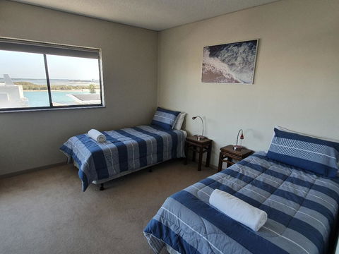 The Waterford Prestige Apartments - Darwin Holiday 2