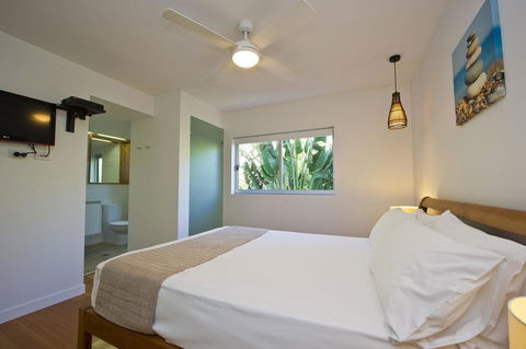 Maggies Beachfront Apartment 13 - Darwin Holiday 16
