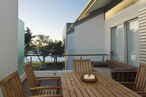 Maggies Beachfront Apartment 13 - Darwin Holiday 17