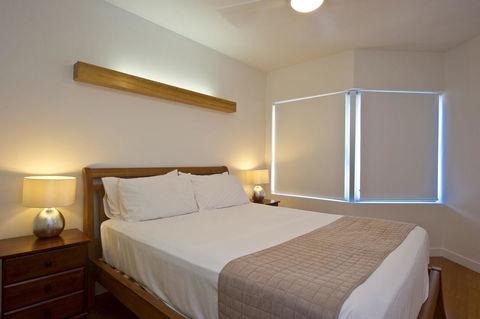 Maggies Beachfront Apartment 10 - Darwin Holiday 3