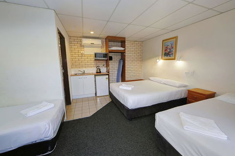 Chalet Motor Inn - Darwin Holiday 17
